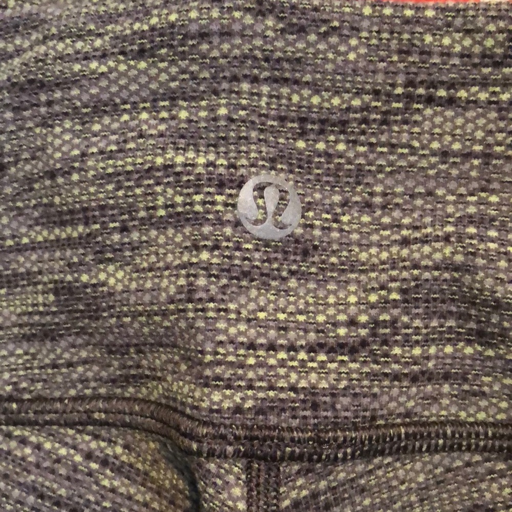 Brand NEW Lululemon WU Crop Size 2 ZOPU - Picture 3 of 3